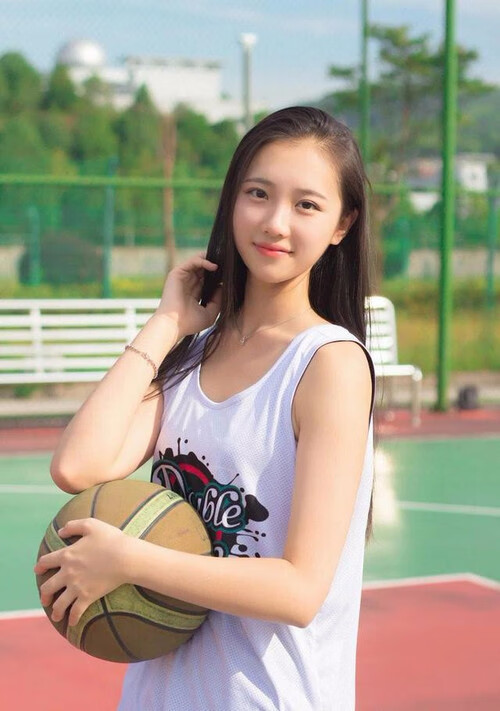 kaiyun.com-连续换胎：巧妙战术获胜关键，一次更换两条轮胎可以吗