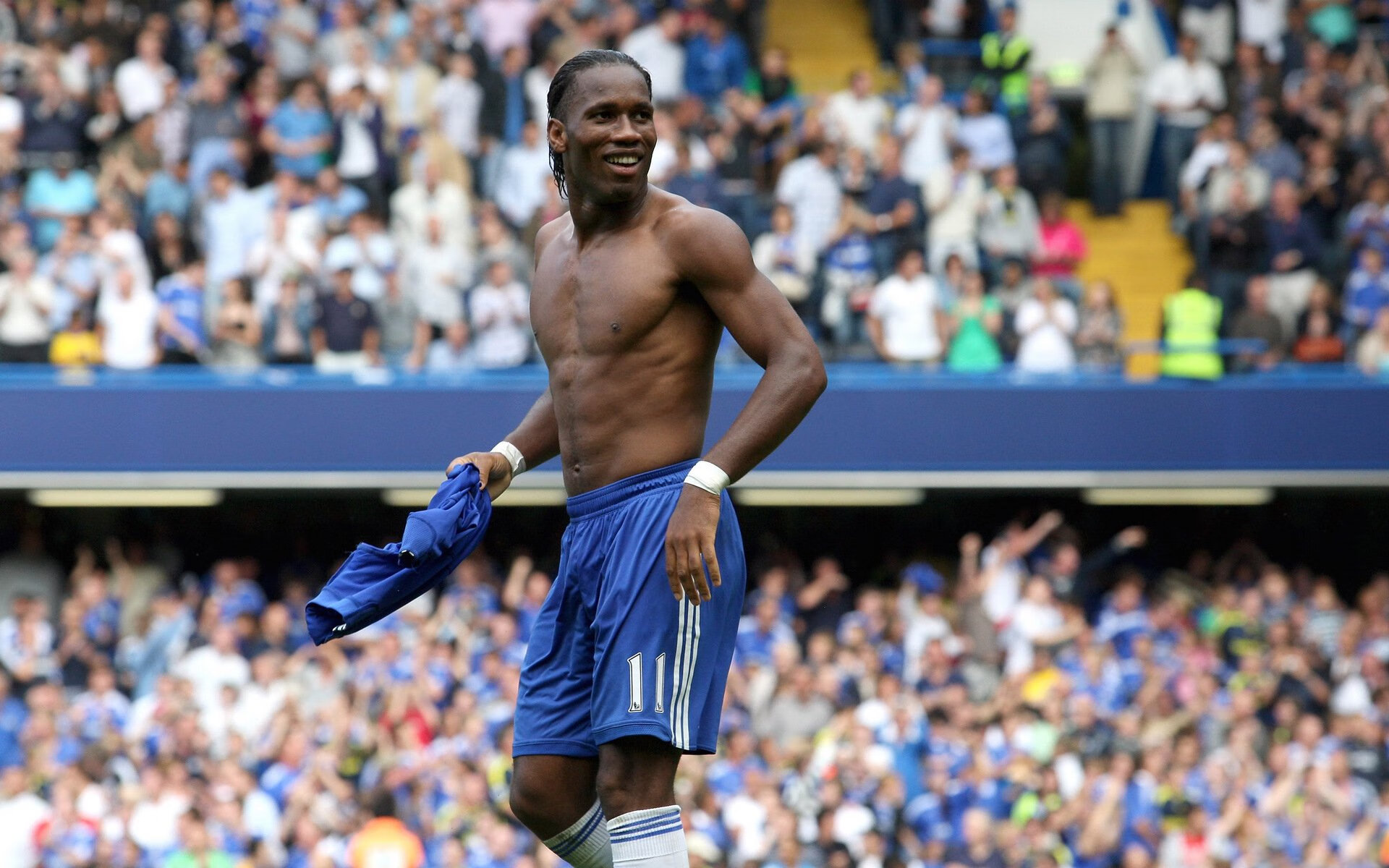 勇士在最后一分钟实现惊天逆转，库里关键三分绝杀全场！，勇士最后一场常规赛